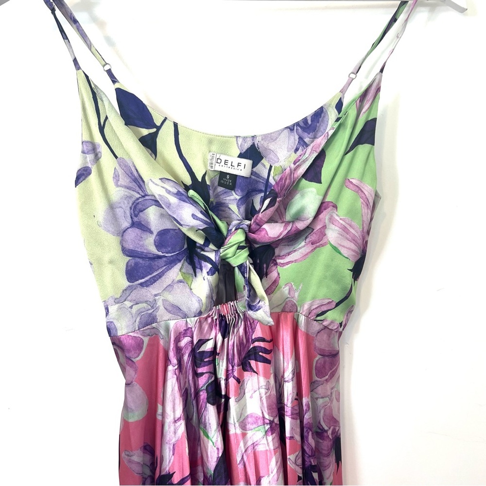 Midi Dress with pleated skirt size S,wedding guest, resortwear adjustable straps - Picture 7 of 16